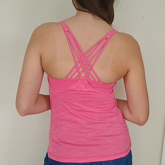 Lululemon Coral 2 in 1 Tank with built-in bra - Picture 3 of 8